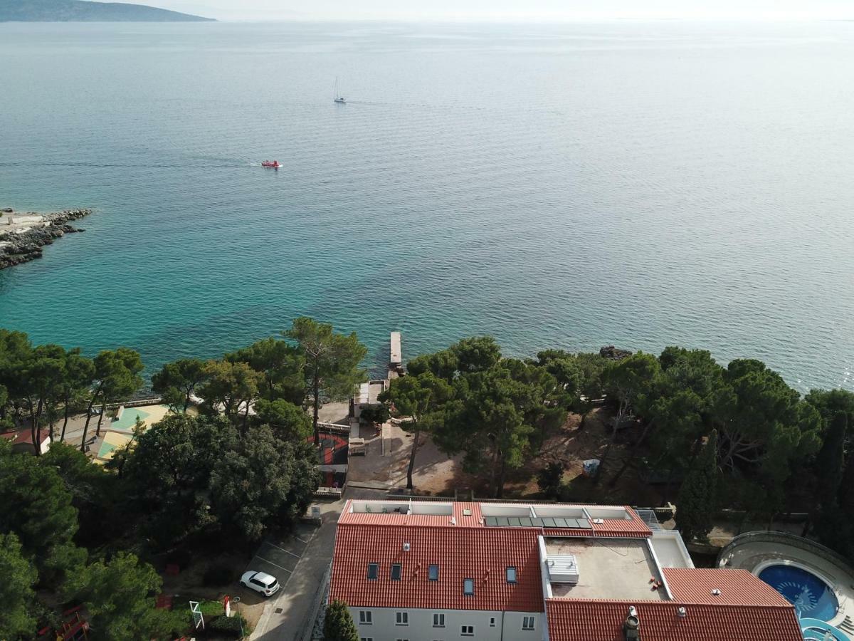 Sesar Apartments Krk - No. 1 Iva Кърк Екстериор снимка
